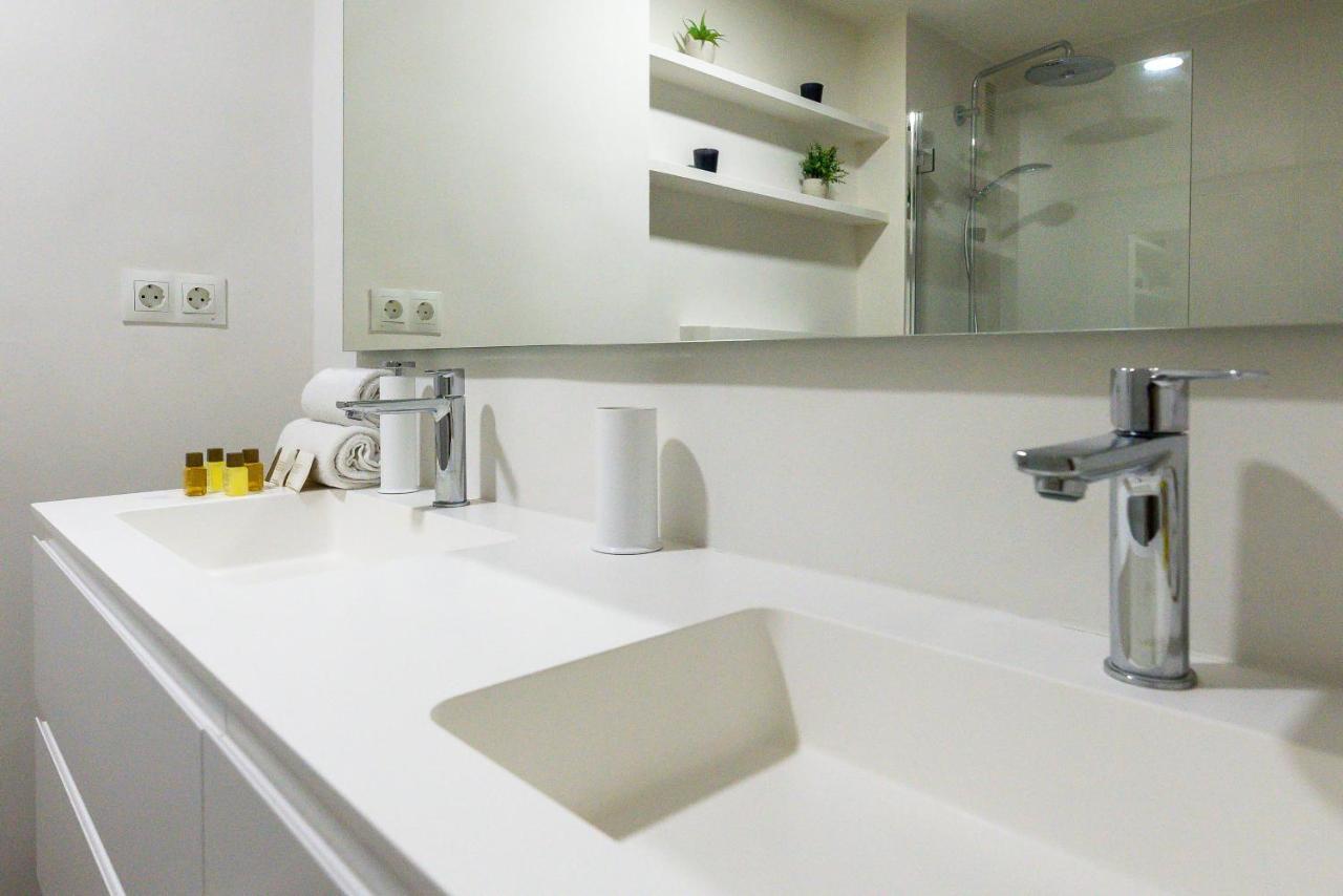 Vacation Marbella I Top 1 Puerto Banus Sea Front Rental, Renovated Exterior photo